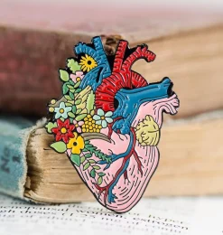 Coeur avec fleurs - Pins