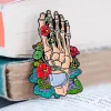 Squelette du pied avec fleurs - Pins